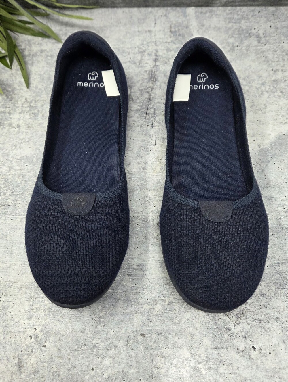 Merinos Navy Blue Flats Womens Size 12 Flexible Lightweight Comfort Breathable